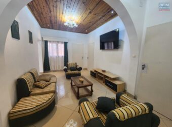 À louer appartement meublé de type F3 situé proche du centre ville  à Ampasamadinika Isoraka Madagascar