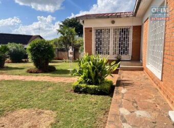 À louer une maison T3 meublée en copropriété située dans un le quartier paisible de Mahatony à Ivandry, Madagascar