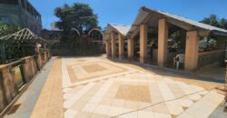 À vendre une propriété composée de deux villas à rénovées située à Antanetibe Ivato Madagascar