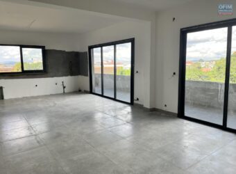 À vendre un agréable appartement T4 de 150 m2 situé à Talatamaty Madagascar