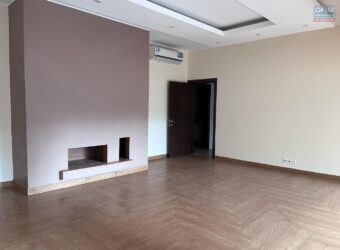 À louer un appartement T4 situé dans une résidence sécurisée à Androhibe Madagascar