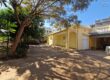 À louer une villa basse T4 avec jardin et garage située à Analamahitsy Madagascar