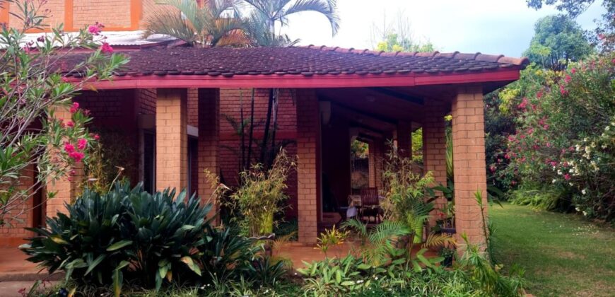 À louer une spacieuse villa de type F5 située dans une résidence à Ivandry Tananarive