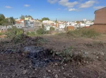 À vendre un terrain prêt à bâtir situé dans un quartier recherché et calme à Androhibe Madagascar