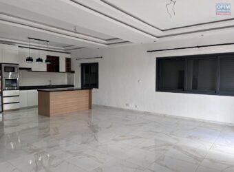 À louer trois grands appartements T5 neufs situés à Mahazoarivo Madagascar