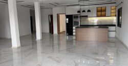À louer trois grands appartements T5 neufs situés à Mahazoarivo Madagascar
