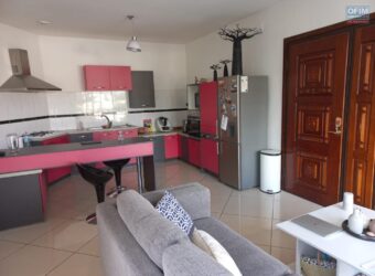 À louer un appartement T2 meublé situé dans une résidence sécurisée à Ambatobe