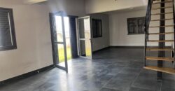 Location d&rsquo;une villa T5 neuve à étage située à Ilafy Antsampandrano Tananarive