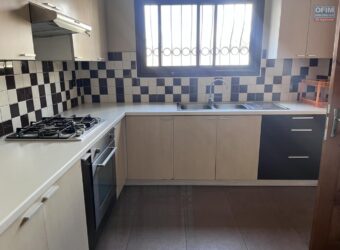 À louer un appartement T3 sécurisé situé à Alarobia Ivandry Madagascar