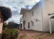 À louer une spacieuse villa F6 à étage située dans un quartier calme à Antanetibe Ambatobe Madagascar